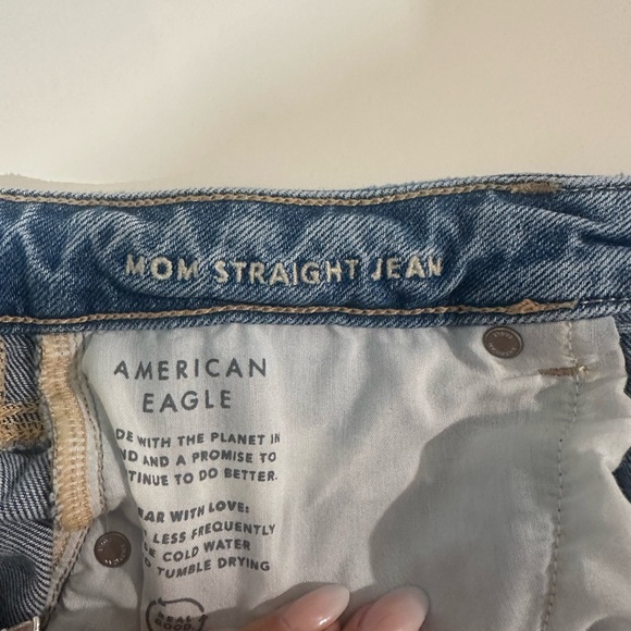 American Eagle Mom Jeans - Picture 4 of 4